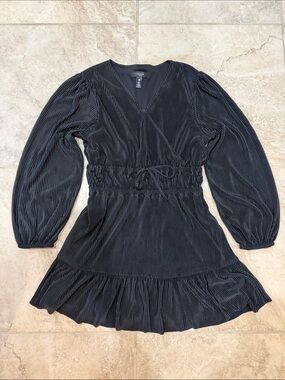Aqua Girls Black Pleated V-Neck Long Sleeve Cinched-Waist Dress